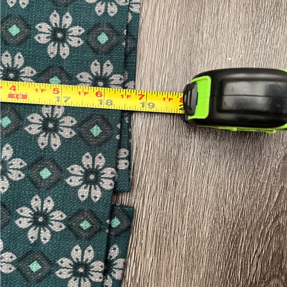 LOFT Green Floral Pencil Skirt - Picture 5 of 6